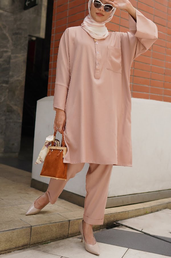 e99433596cc77599912c39682c2f44721602297965.jpg SELENA TUNIC SET (NUDE PINK)