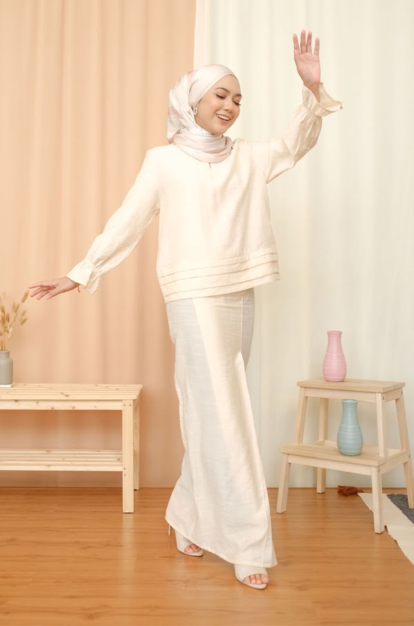 LEA KURUNG MODERN (VANILLA CREAM)