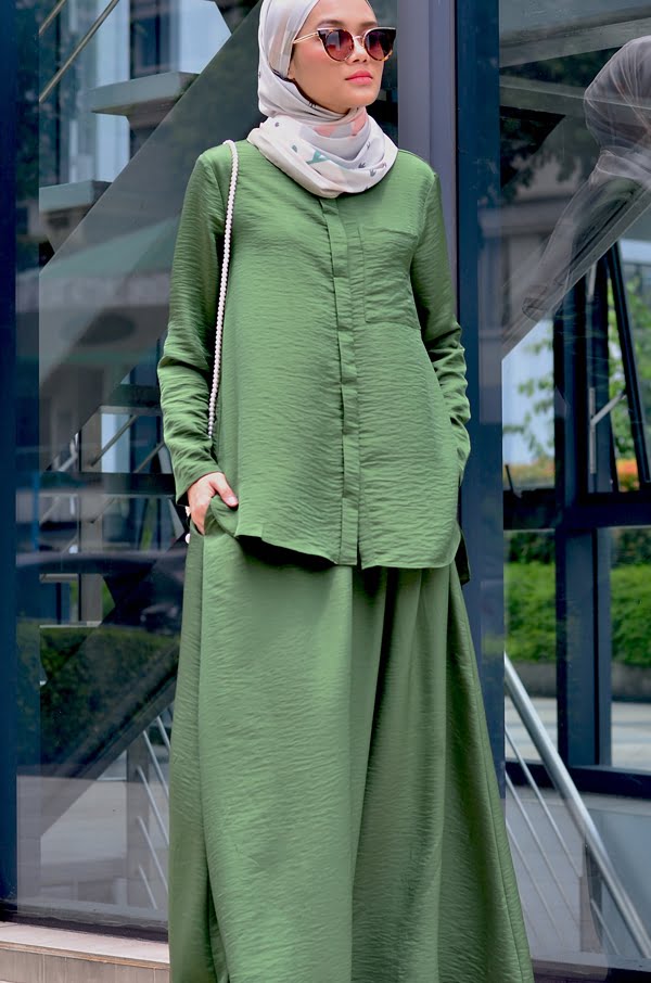 LOVA CLASSY SET (ARMY GREEN)