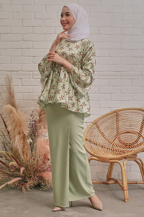 LILY FLORAL KURUNG (LIME GREEN)