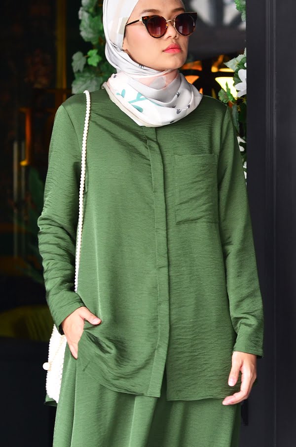 LOVA CLASSY SET (ARMY GREEN)