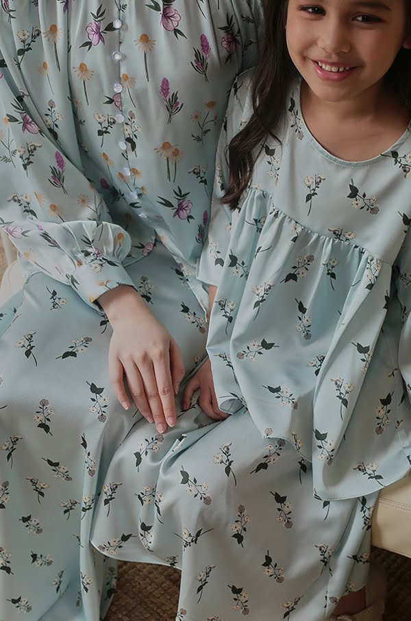 DAISY FLORAL KURUNG (TIFFANY BLUE)