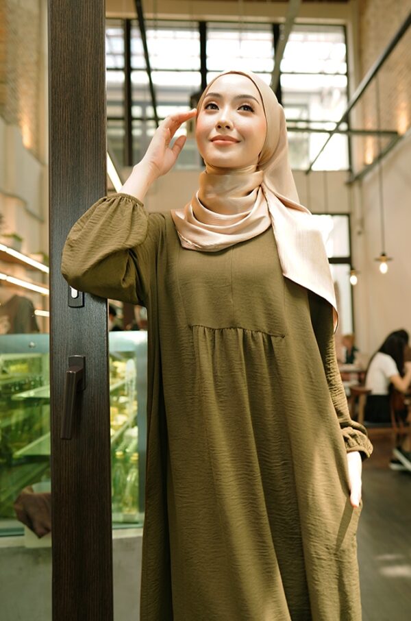 TAHEERA JUBAH DRESS (OLIVE GREEN)