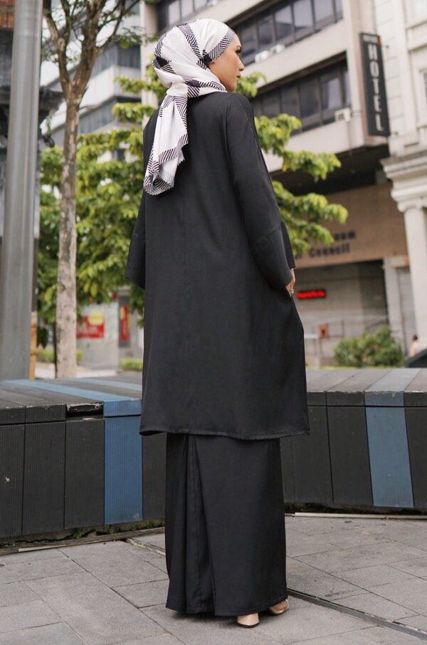MADONNA PLAIN KURUNG (BLACK)