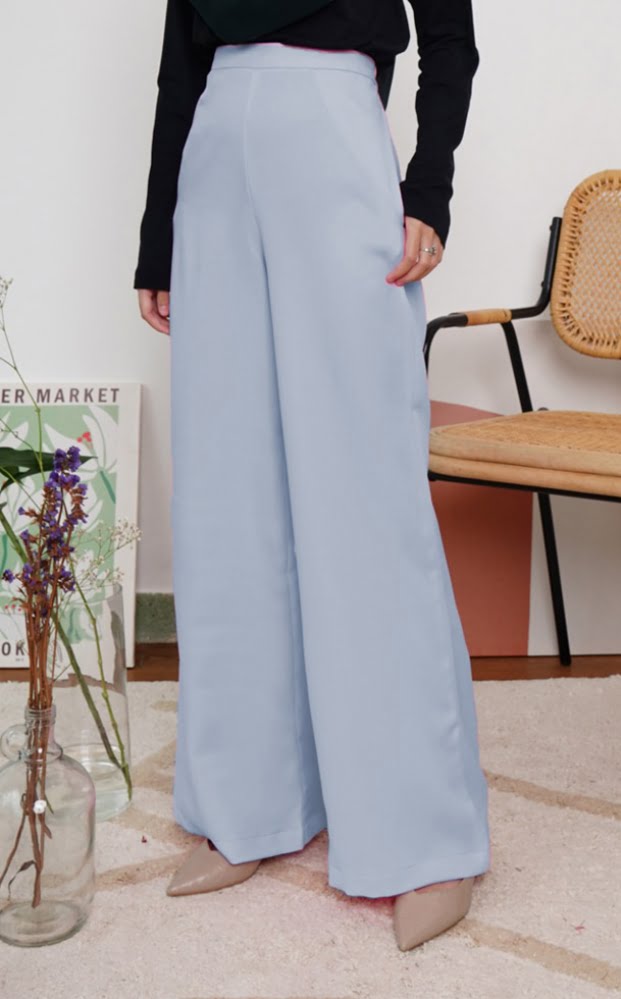 CASSIE PALAZZO PANTS (BABY BLUE)