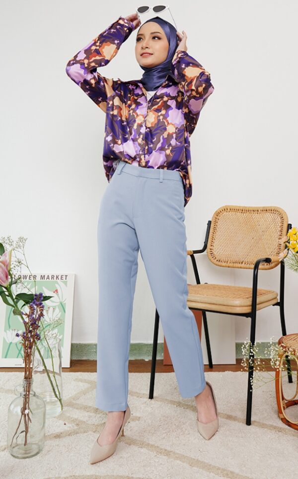 ELLIE SLIM PANTS ( BABY BLUE )