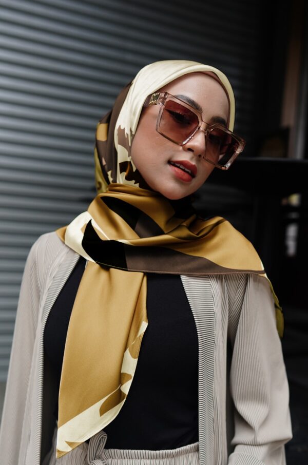 GHANIA PRINTED SQUARE (BROWN MUSTARD)