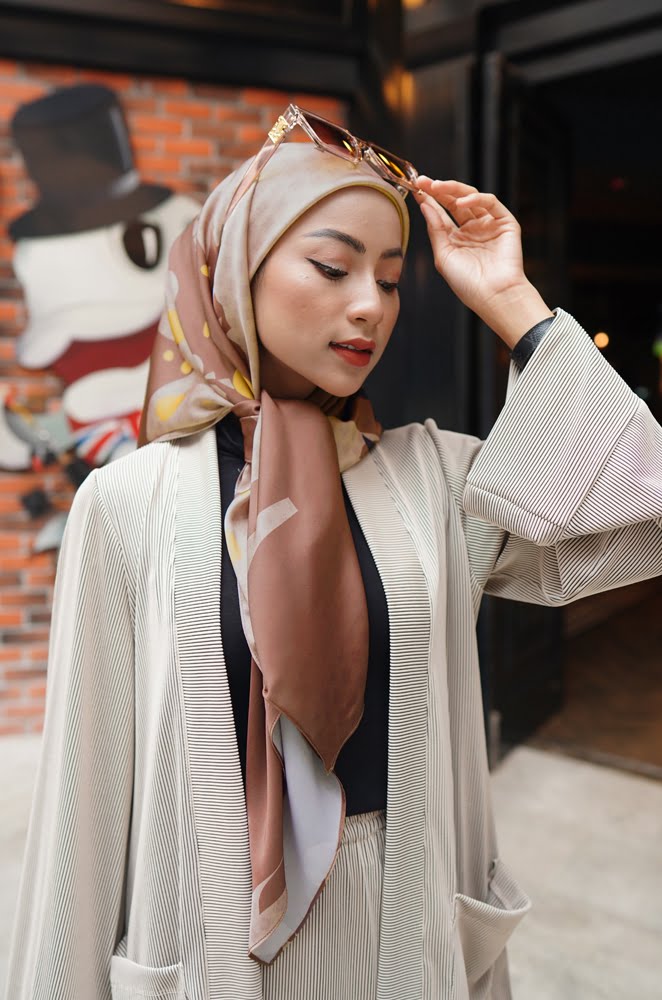 GHANIA PRINTED SQUARE (COCO)