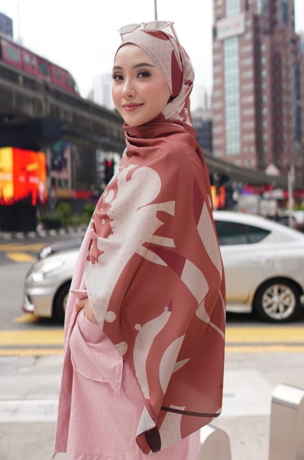 GHANIA PRINTED SHAWL (CORAL PINK)
