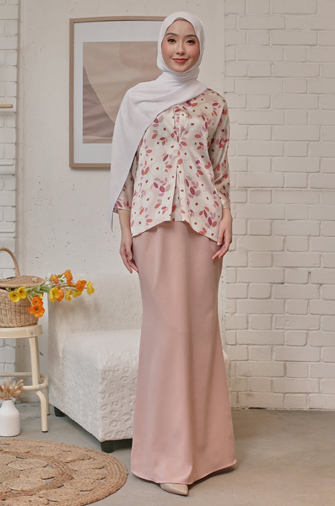 POPPY FLORAL KURUNG (PALE PINK)