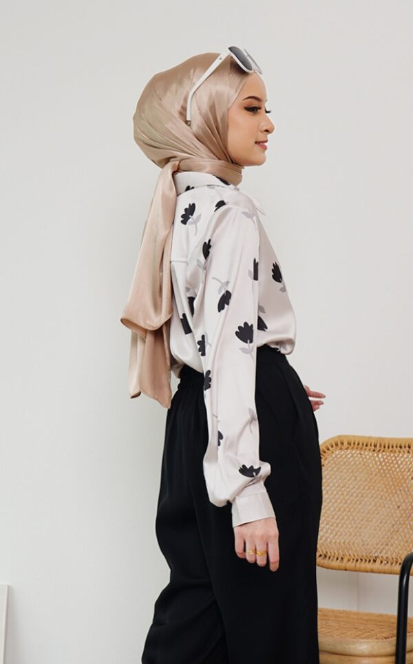 FLORAL PRINTED SHIRT (WHITE BLACK)