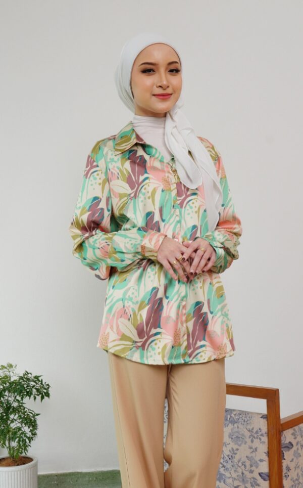 FLORAL PRINTED SHIRT (CREAM MAGENTA)
