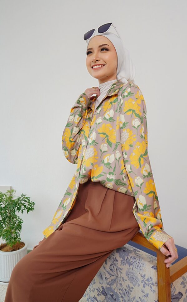 FLORAL PRINTED SHIRT (NUDE YELLOW)