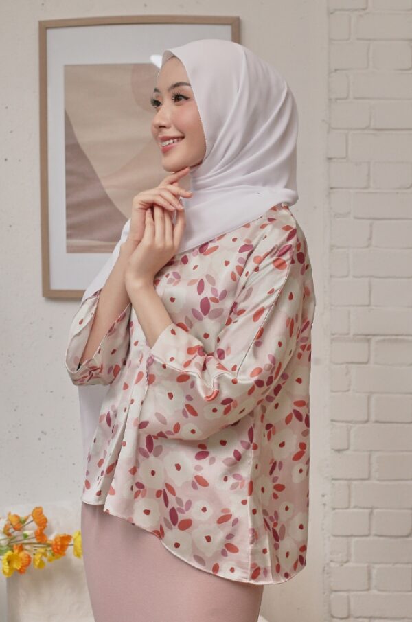 POPPY FLORAL KURUNG (PALE PINK)