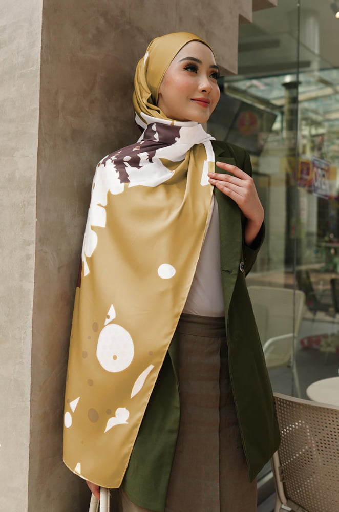 GHANIA PRINTED SHAWL (BROWN MUSTARD)