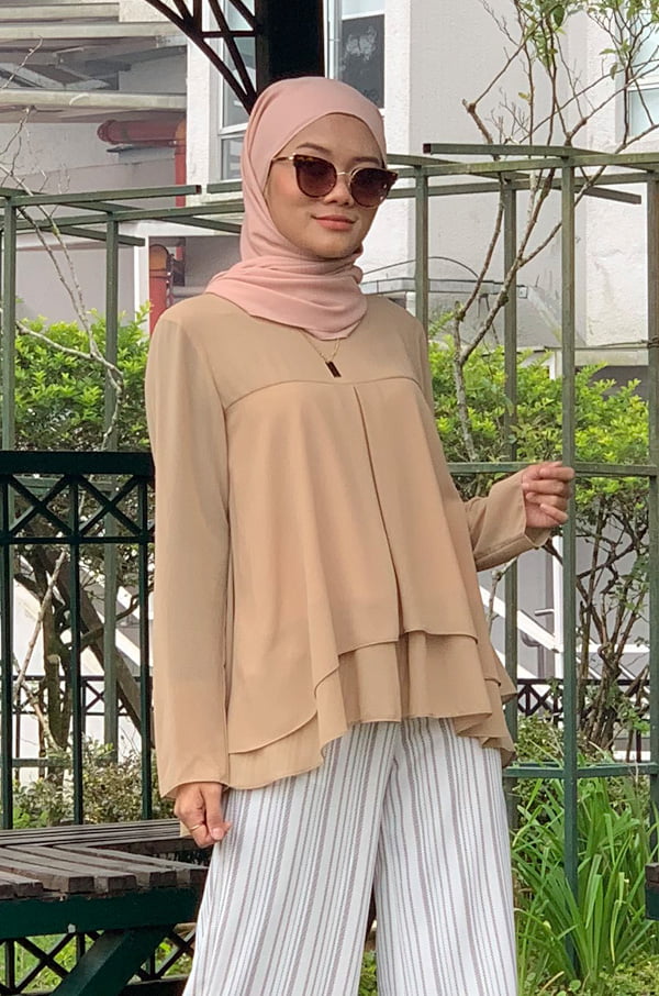 2 TIARA BLOUSE (COFFEE)