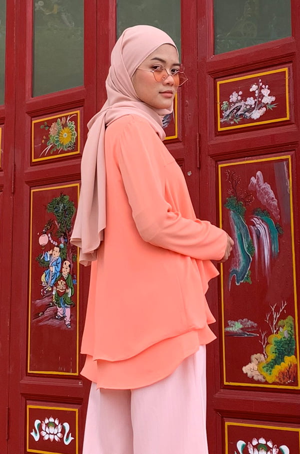 4 TIARA BLOUSE (SALMON)