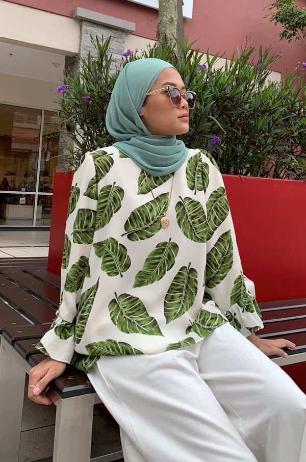 4 PAULINA BLOUSE (FERN GREEN)