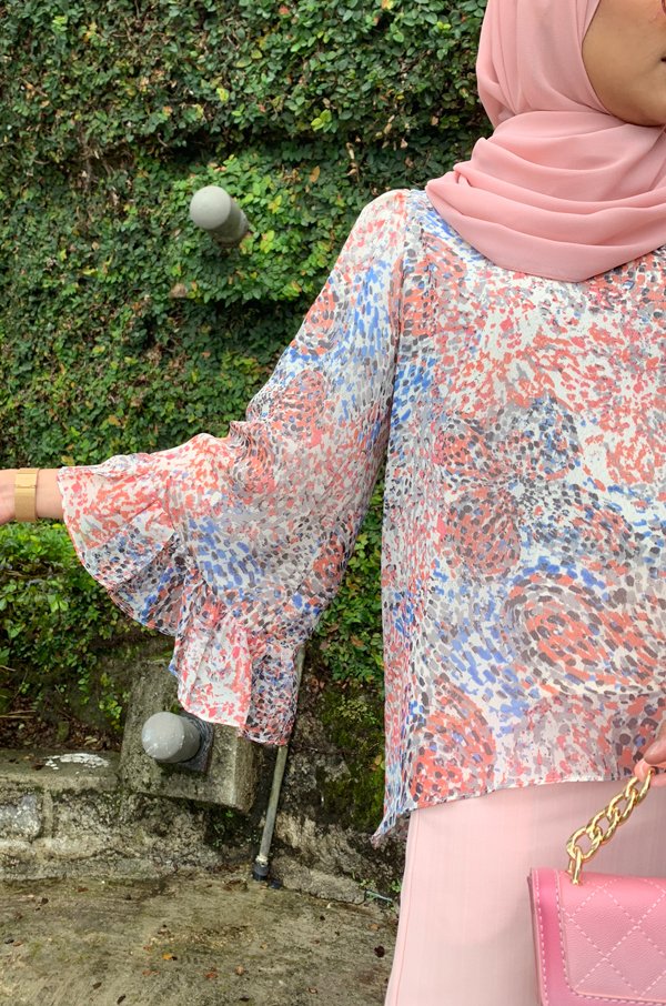 PAULINA BLOUSE (BLUE CORAL)