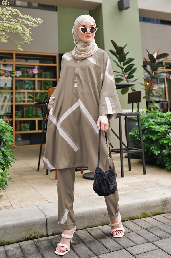 ARIANA VANTE PRINTED SET (TAUPE)