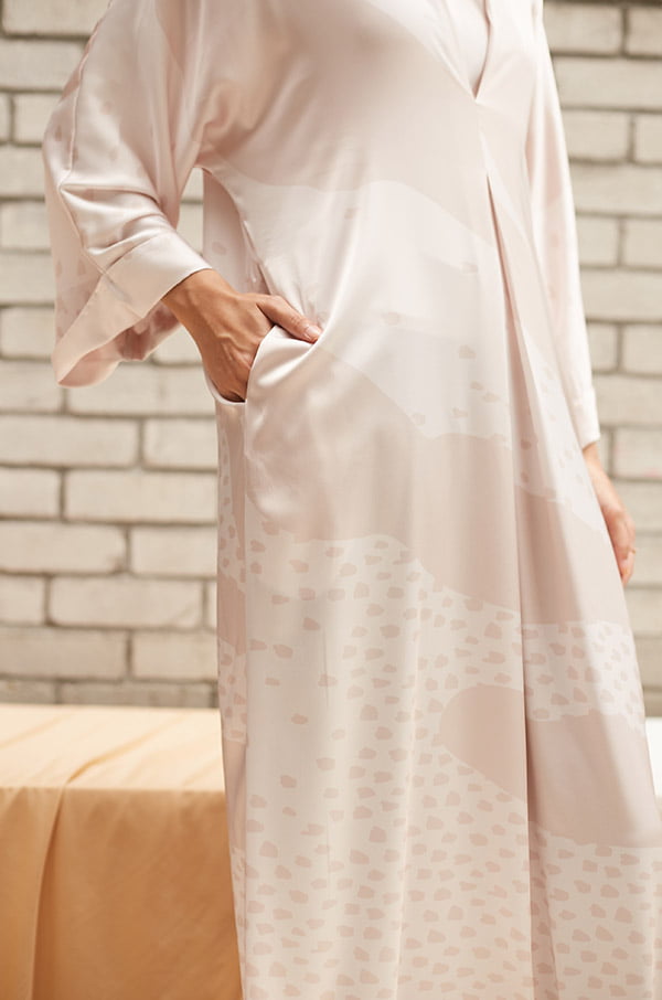 2 RAISSA LONG KAFTAN (PEACH DUST)