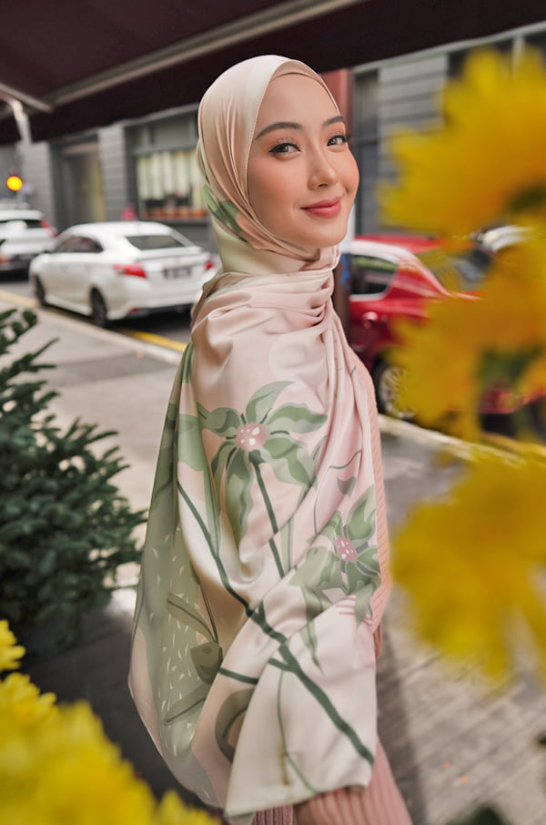 HANEEN PRINTED SHAWL (PINK CHAMPAGNE)