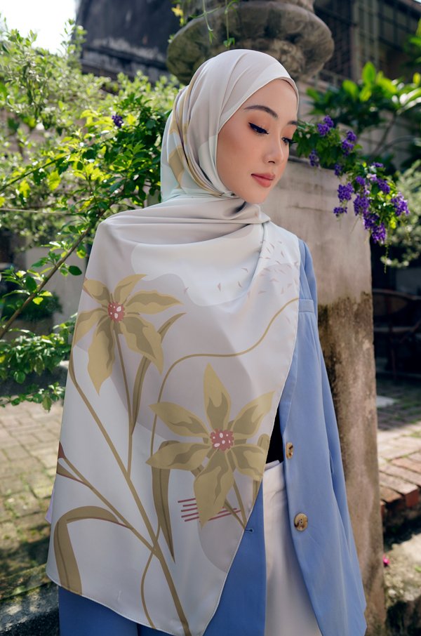 HANEEN PRINTED SHAWL (SPA BLUE)