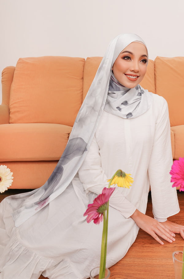 3182 GEISHA PRINTED SHAWL (BLUEBERRY)