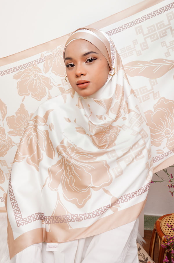 AINUN PRINTED SHAWL (BLEACHED APRICOT)