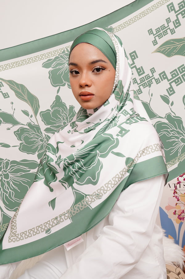AINUN PRINTED SHAWL (ARTICHOKES GREEN)