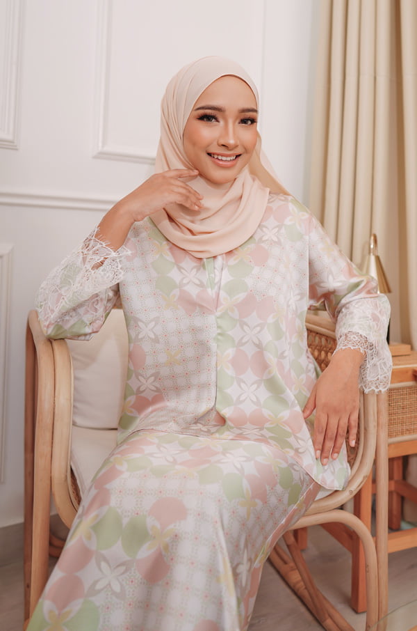 5804 MAYA PRINTED KURUNG (BABY PINK)