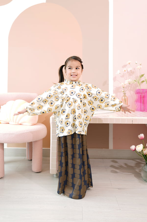 LITTLE KIEARA : KARA PRINTED KURUNG KIDS (MIDNIGHT BROWN)