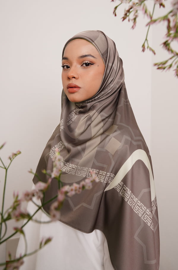 MOCHA 4 HULWAH PRINTED SHAWL (MOCHA)