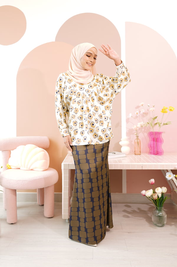 MOM 2 KIEARA : KARA PRINTED KURUNG MOM (MIDNIGHT BROWN)
