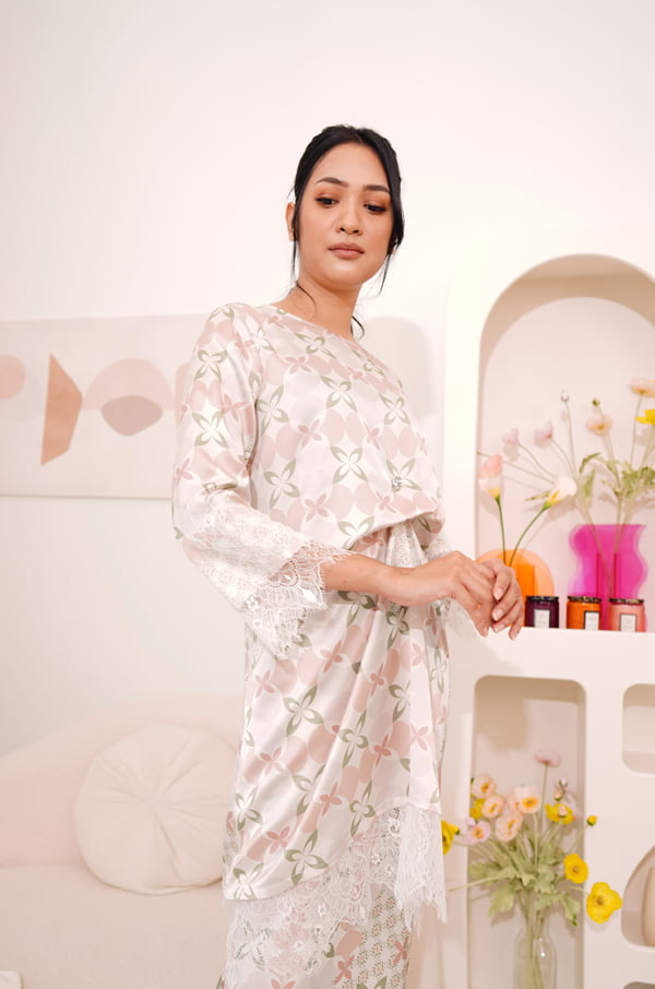 MOM 2 ZEHRA PRINTED KURUNG (SOFT PINK)