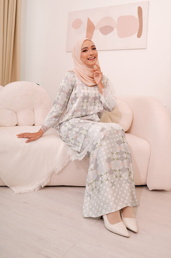 MOM 4 ZEHRA PRINTED KURUNG (COOL GREIGE)