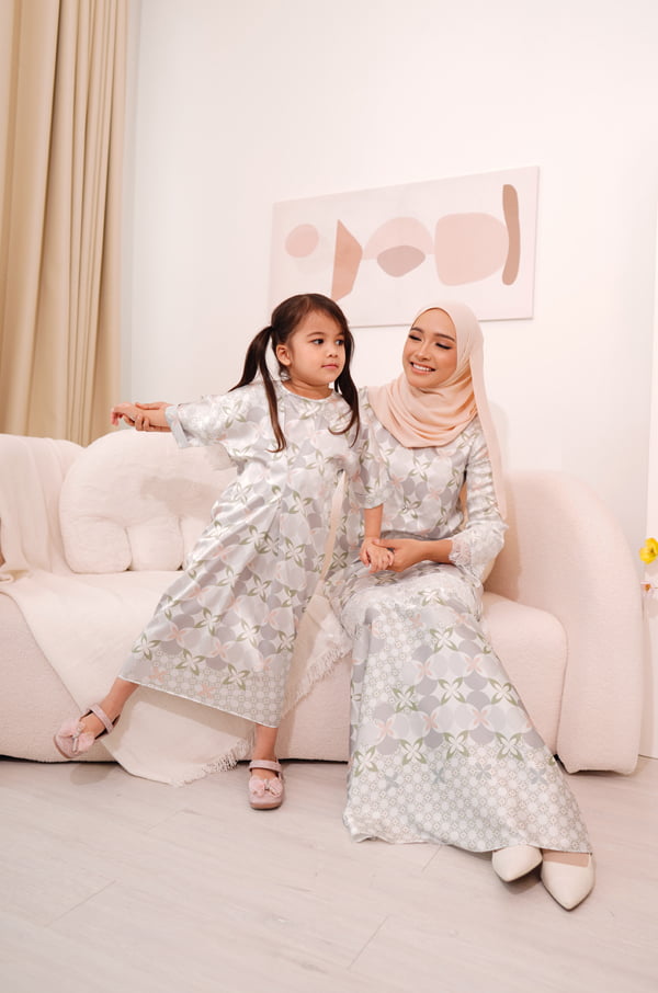 MOM 6 ZEHRA PRINTED KURUNG (COOL GREIGE)