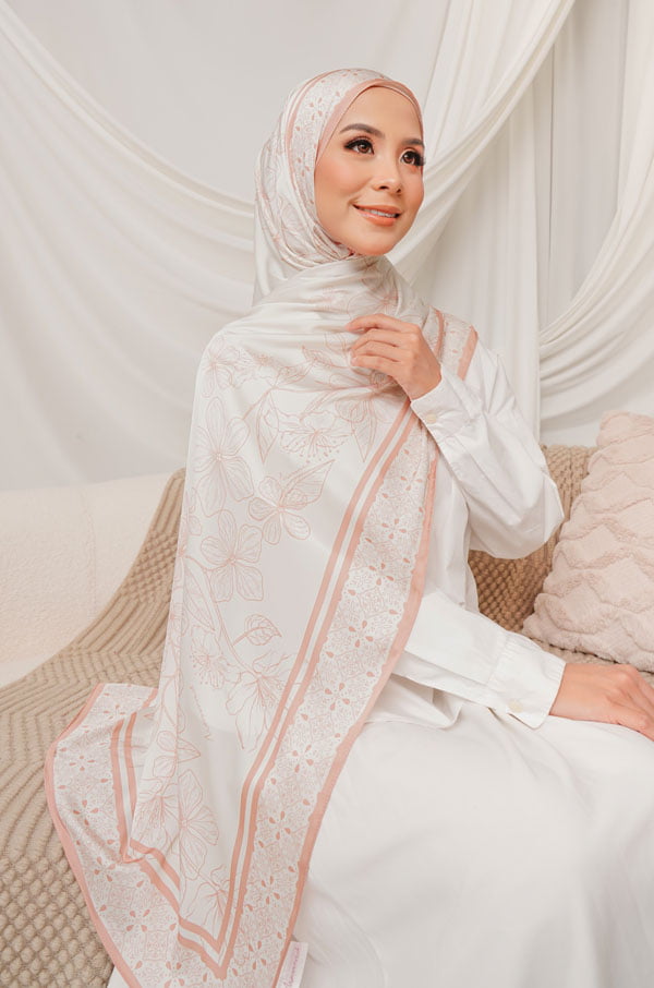 NEELA FLOWER PRINTED SHAWL (CORAL PINK)