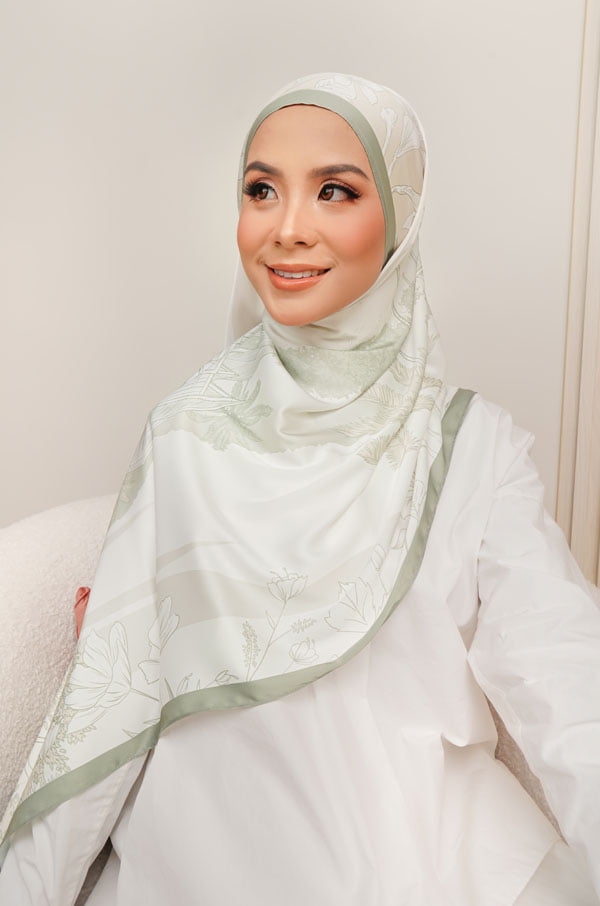10255 - Crop PAWANA ATMA PRINTED SHAWL (SAGE GREEN)