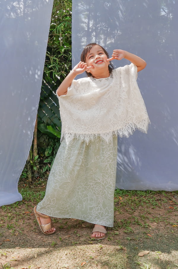 8683 RENDA SERIES : LITTLE KIRANA SET (SAGE GREEN)