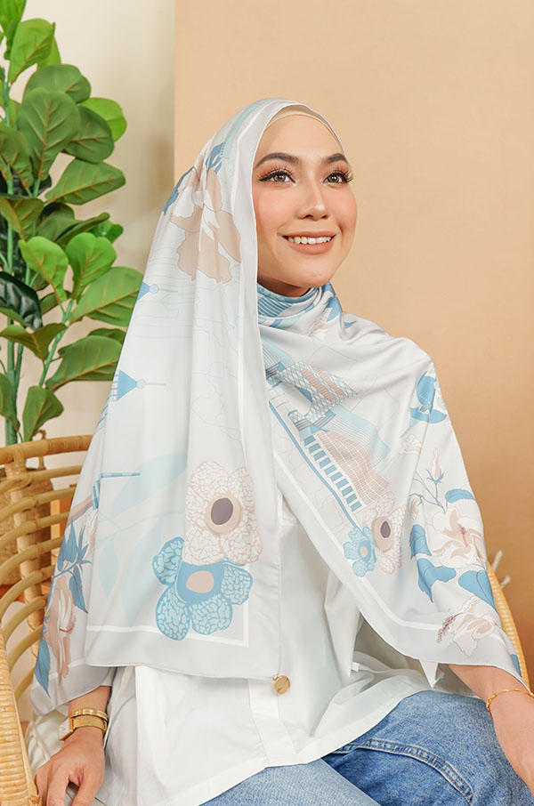 SKYSCRAPERS PRINTED SHAWL [CRUISE BLUE]