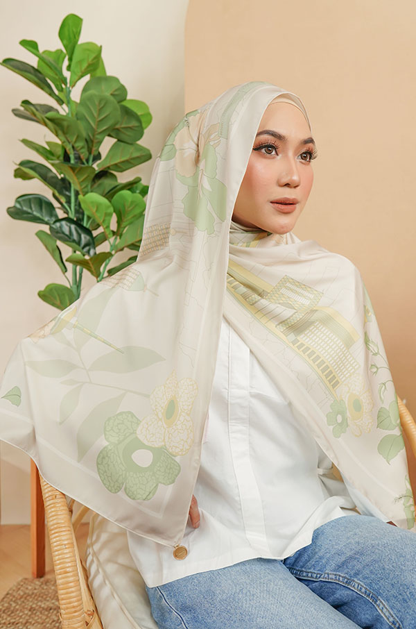 SKYSCRAPERS PRINTED SHAWL [GOLDEN BUFF]