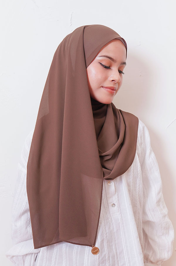 LIANA BASIC PLAIN SHAWL [DARK WALNUT]