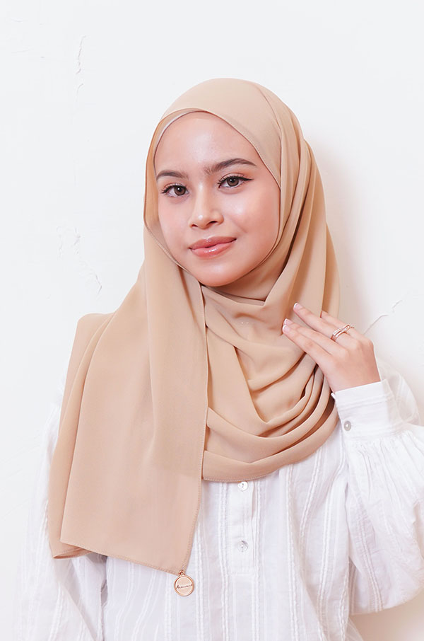 LIANA BASIC PLAIN SHAWL [TAN]
