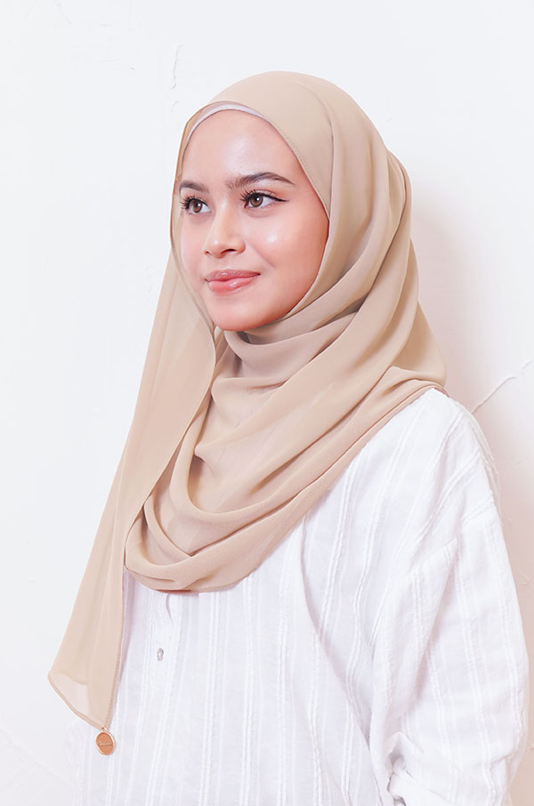LIANA BASIC PLAIN SHAWL [PASTEL BROWN]