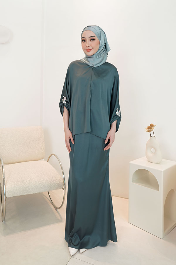 NATALIE KURUNG MODERN (DUSTY TEAL)