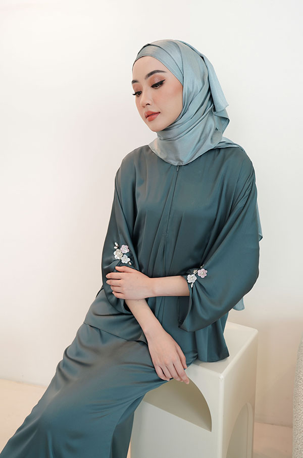 NATALIE KURUNG MODERN (DUSTY TEAL)