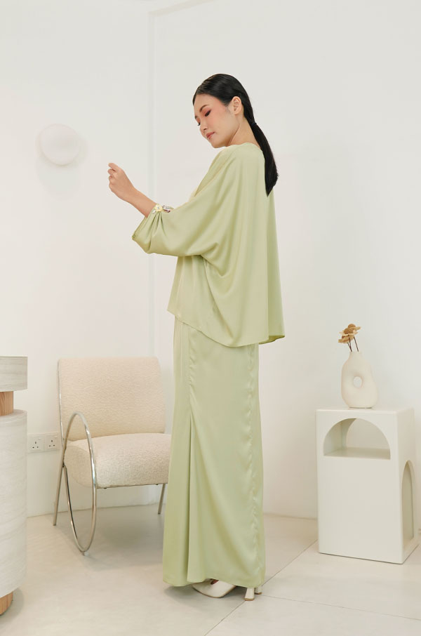 NATALIE KURUNG MODERN (HONEYDEW MELON)