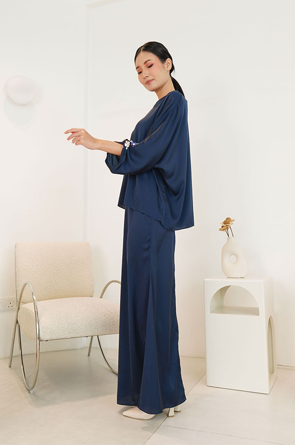 NATALIE KURUNG MODERN (NAVY BLUE)