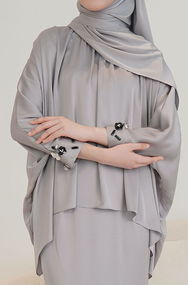 4736 ALYSSA KURUNG MODERN (SILVER GRAY)